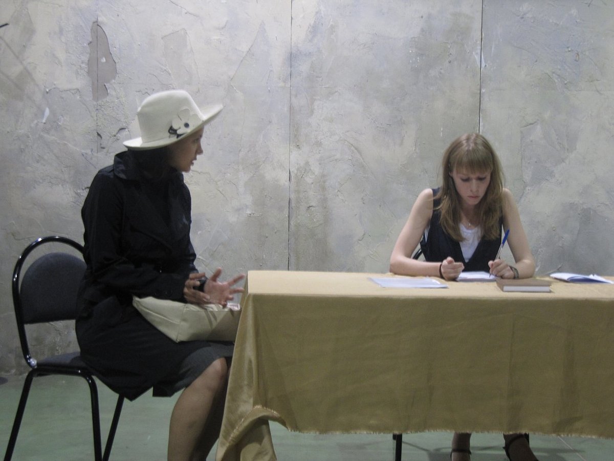 Занятия на курсах актёрского мастерства в ЛиссЭ на Мосфильме 