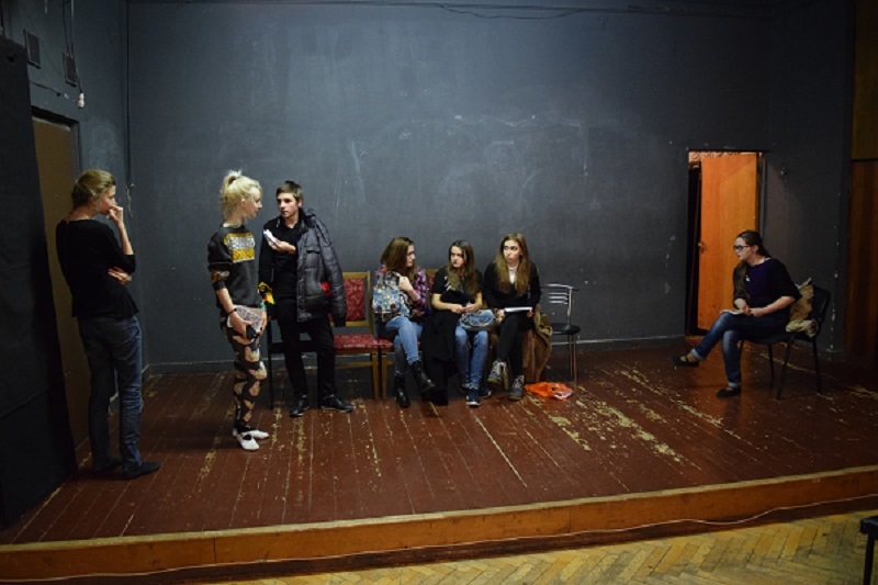 Абитуриенты по подготовке в театральный 