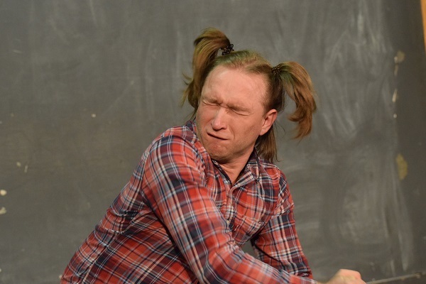 Актерское наблюдение за песиком 