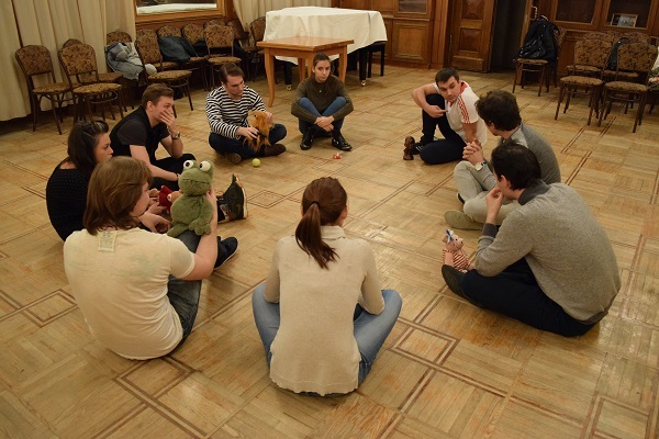 Актерский тренинг в Актерской школе Рохинской 