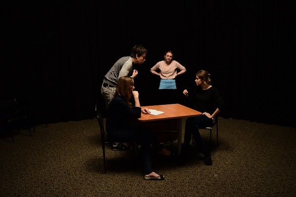 Актерский поиск на занятиях в ЛиссЭ 